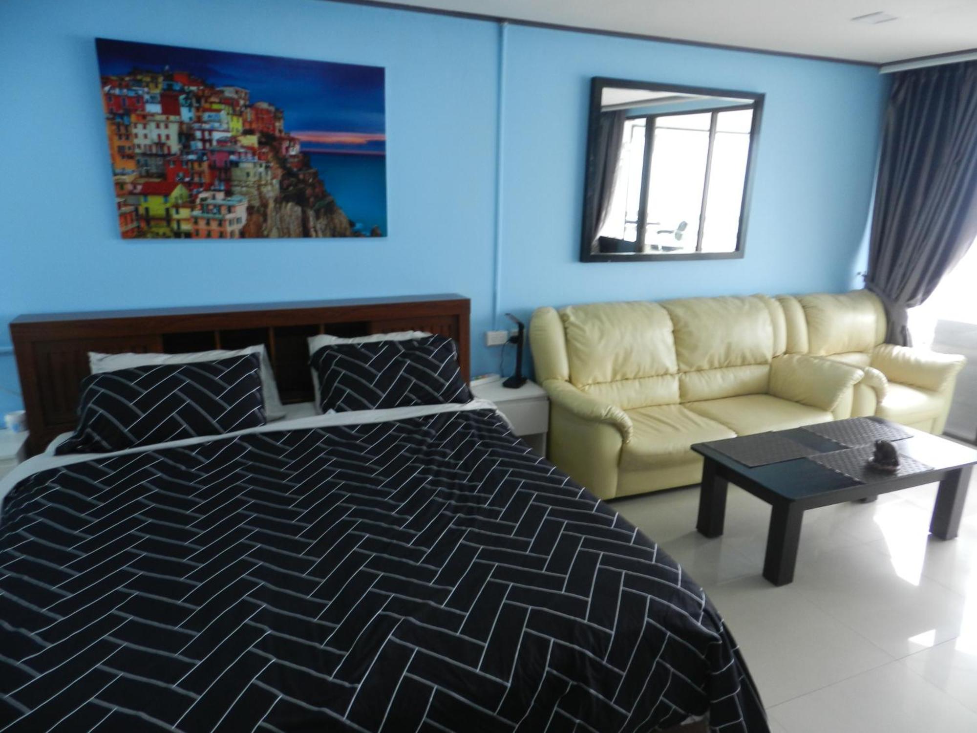 Jomtien Plaza Condotel Room photo