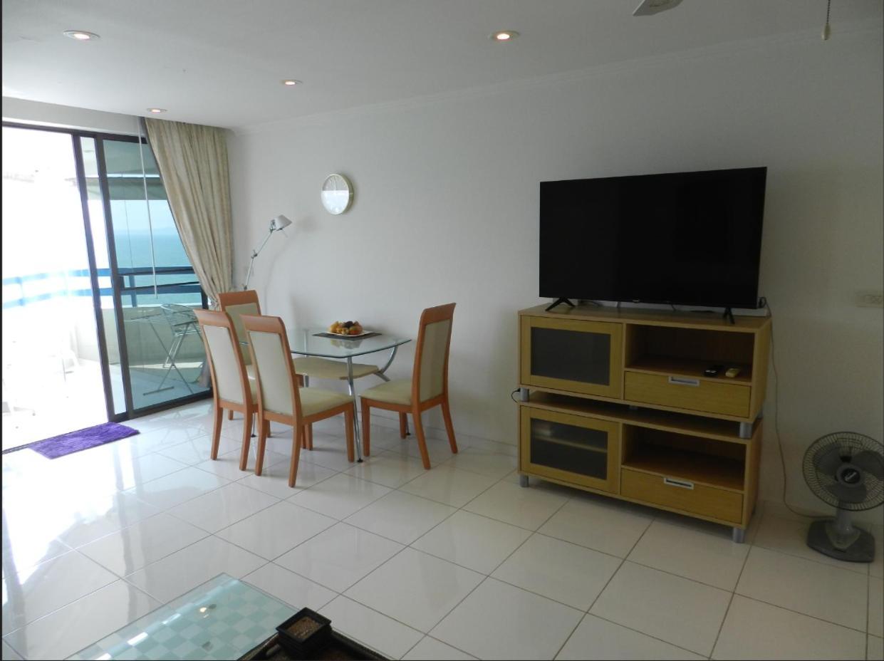 Jomtien Plaza Condotel Room photo